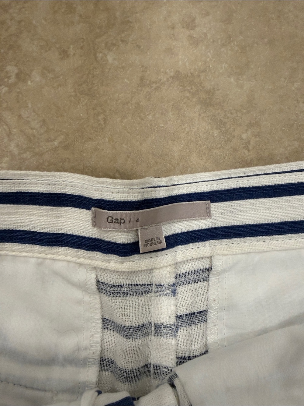 Gap Striped Blue and White Cotton Shorts, Size 4 - Picture 2 of 3